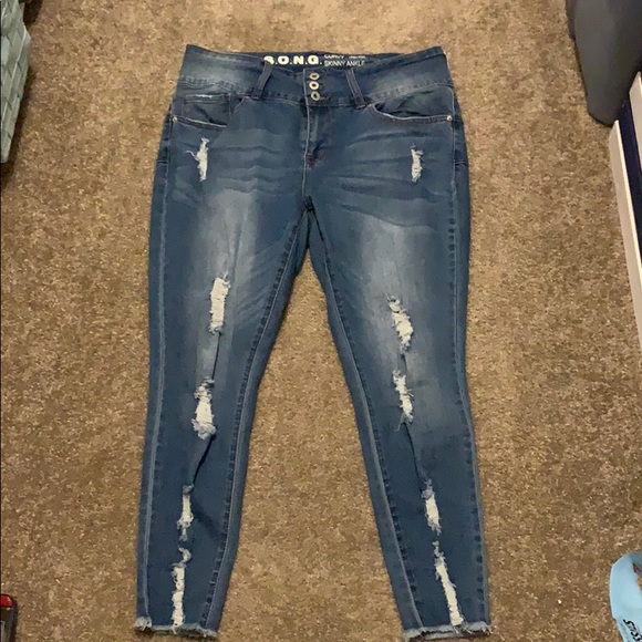 s.o.n.g. Denim - Distressed Skinny Jeans